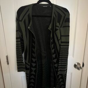 Hannah Black and Green Knit Sweater